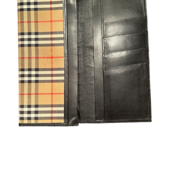 Burberry Nova Check Long Wallet. - Picture 3 of 5